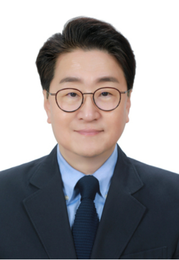 김원섭 신임 충북대병원장. 충북대병원 제공