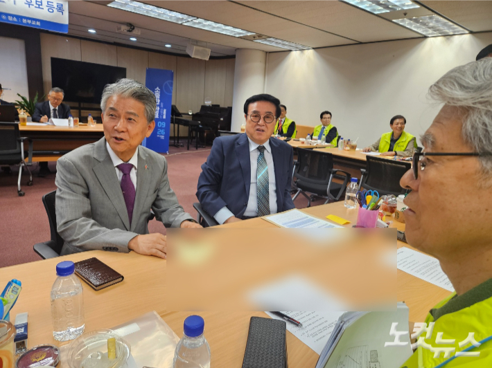 감독회장 후보 등록하는 서울연회 도봉교회 이광호 목사. 송주열 기자