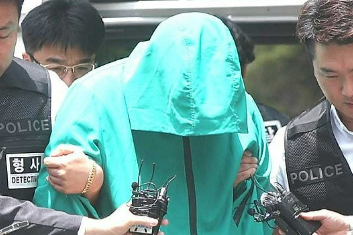 캄보디아로 도주했다가 국내 송환된 A(27)씨. 연합뉴스