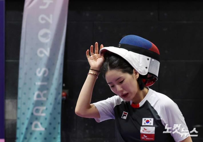 마스크 벗는 송세라