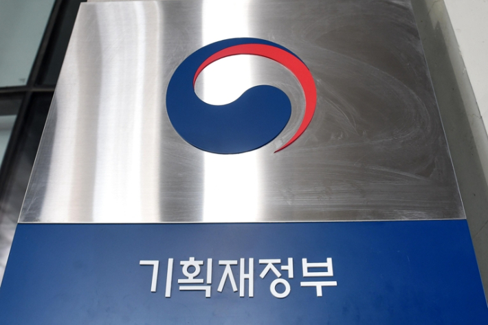 업종 구분 없이 '매출 3천억 미만=중견기업' 과세 공식 깨진다