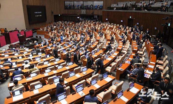 시작된 방송법 반대 무제한 토론