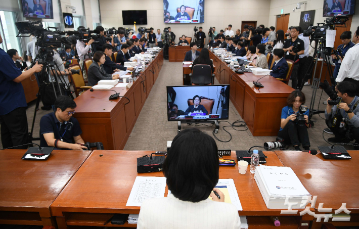 24일 서울 여의도 국회 과학기술정보방송통신위원회에서 이진숙 방송통신위원장 후보자 인사청문회가 열리고 있다. 박종민 기자