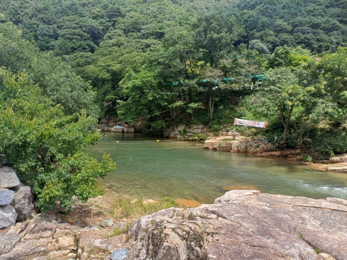 28일 익사사고가 발생한 괴산 쌍곡계곡. 충북소방본부 제공