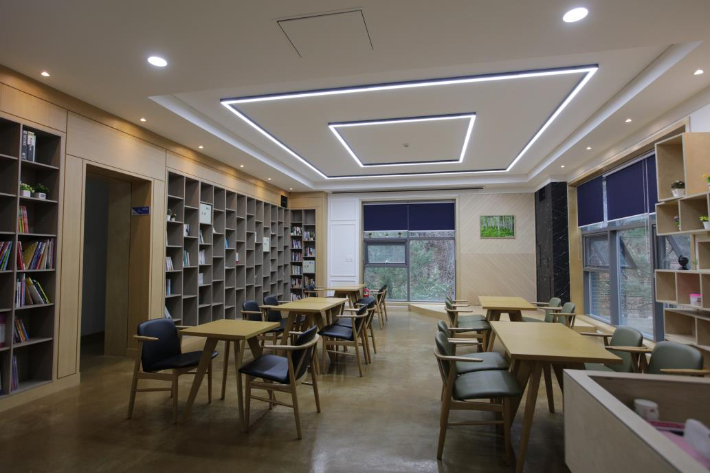 청송자연휴양림 내 숲속도서관. 경북도 제공