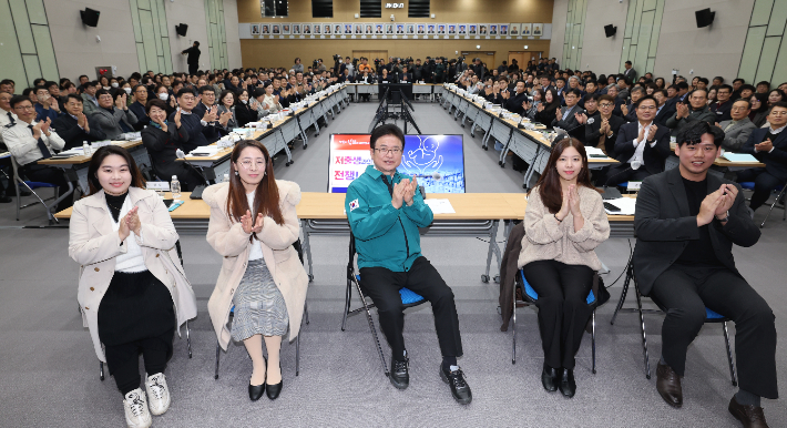 저출생전쟁 끝장토론 모습. 경북도 제공