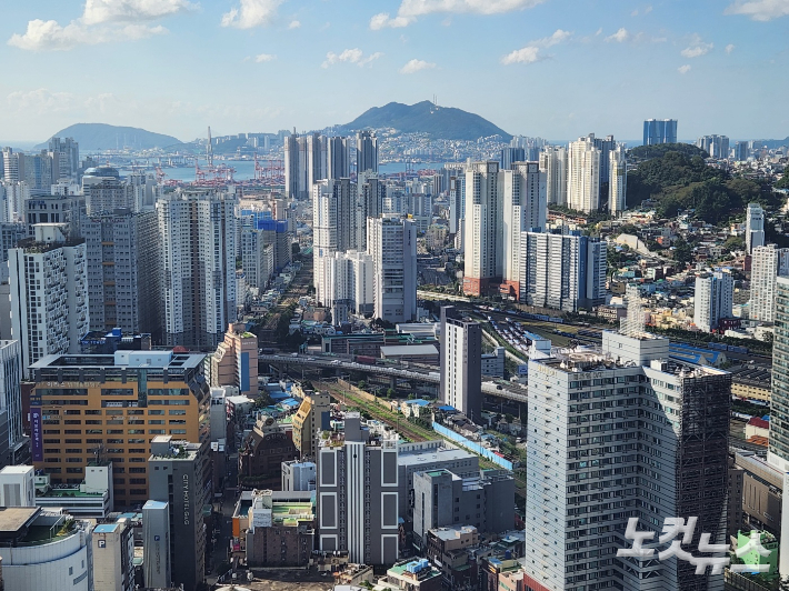 부산 도심. 사진은 기사 내용과 직접 관련 없음. 박상희 기자 