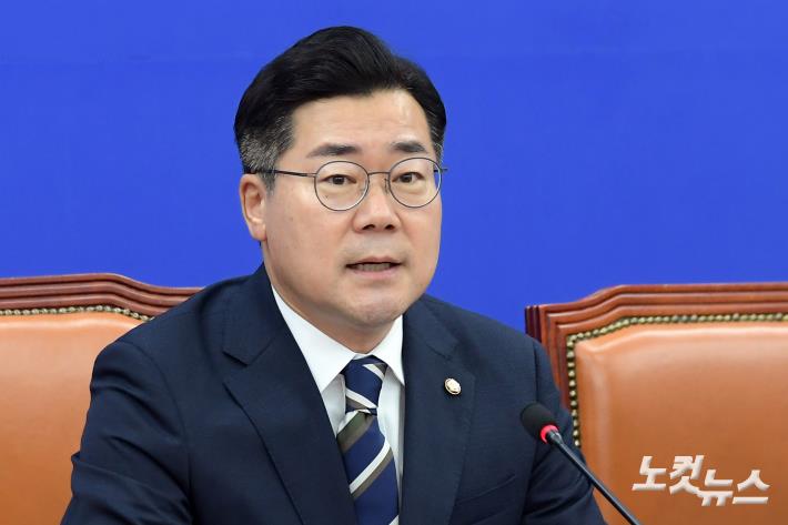 박찬대, 원내대표 취임 100일 기자간담회