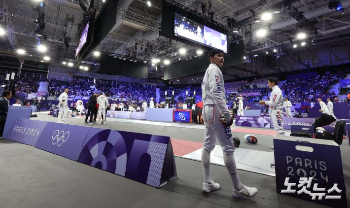 피스트 향하는 전웅태-서창완