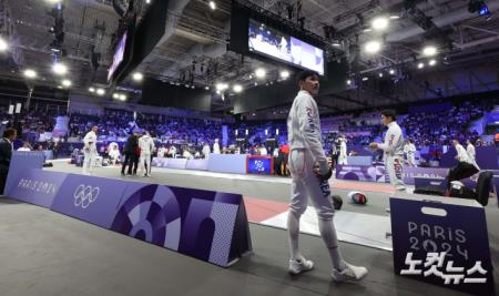 피스트 향하는 전웅태-서창완