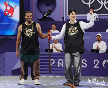 파리올림픽 브레이킹 무대에 오른 비보이 스킴