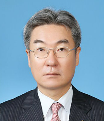 임영수 변호사. 경남도청 제공 