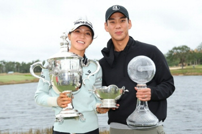 2022시즌 LPGA 투어 최종전 CME그룹 투어 챔피언십에서 우승한 리디아 고(왼쪽)가 현재 남편인 정준 씨와 함께 한 모습. AFP=연합뉴스