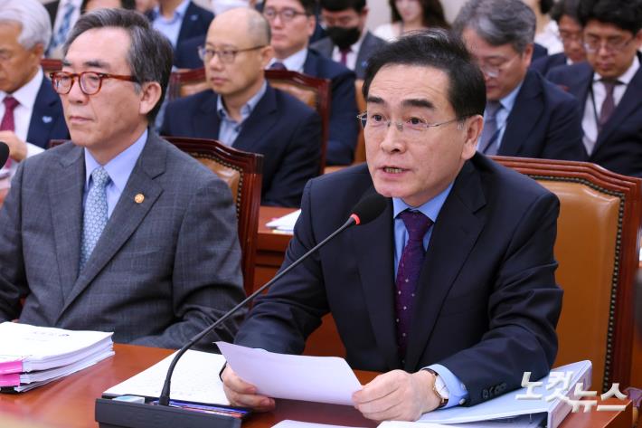 인사말하는 태영호 민주평화통일자문회의 사무처장