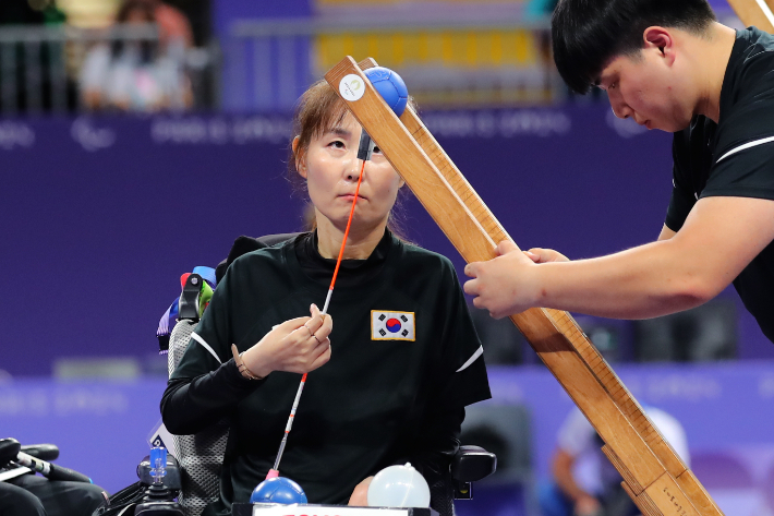 2024 파리 패럴림픽 보치아 여자 개인 동메달 결정전(BC3)에서 승리한 강선희. 대한장애인체육회