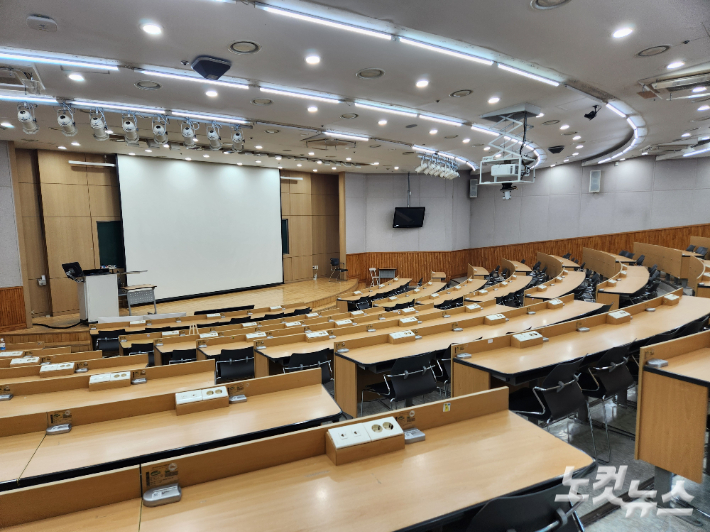 부산대 의과대학 강의실이 텅 비어 있다. 정혜린 기자