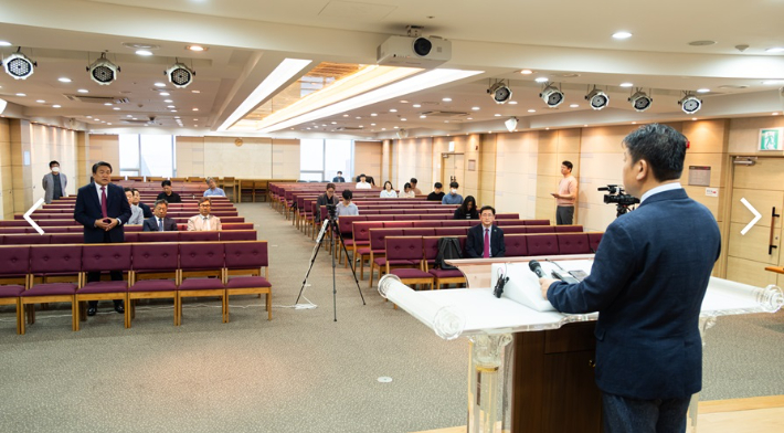 기독교한국침례회는 5일 출정예배와 선거 후보자 공개토론회를 진행할 계획이었지만 혼란 속에 결국 무산됐다.