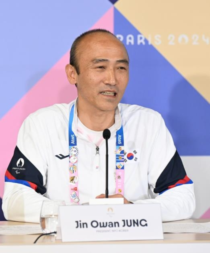 2024 파리 패럴림픽 결산 기자회견에 참석한 정진완 대한장애인체육회장. 대한장애인체육회