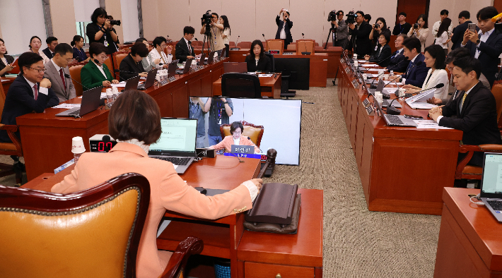 국회 여성가족위원회. 연합뉴스