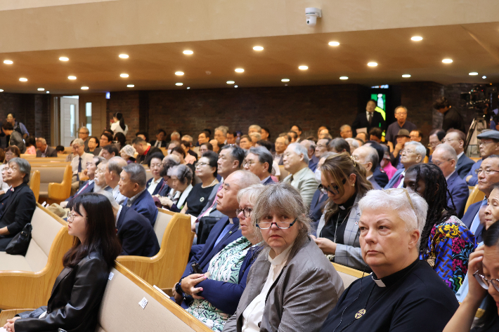 NCCK 100주년을 축하하기 위해 방한한 세계교회 에큐메니칼 파트너들. 사진 한국기독교교회협의회 제공