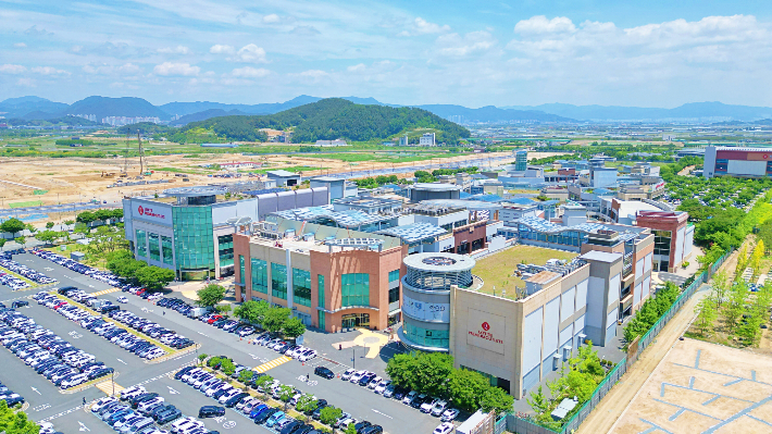 롯데프리미엄아울렛 김해점. 롯데 제공 