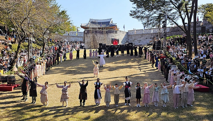 지난해 열린 동래읍성역사축제 모습. 부산 동래구 제공