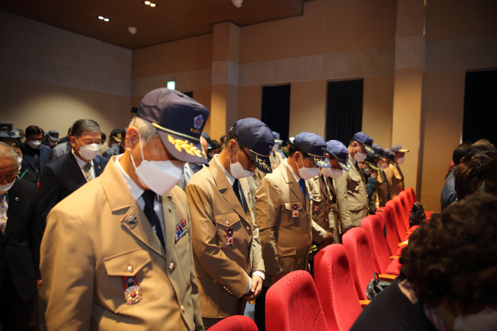 10월 7일 경북 김천시 한국효문화관에서 열린 국가유공자를 위한 '한국보훈음악회' 모습. 한국나눔연맹 제공