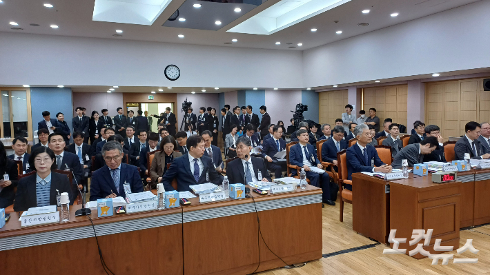 국회 법제사법위원회가 17일 대구지방법원에서 국정감사를 벌였다. 정진원 기자