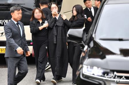 서효림, 슬픔 속 故 김수미 마지막 배웅