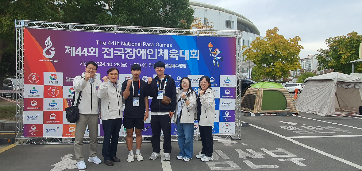 울산 특수학교 운동부 소속 학생선수와 고등학교 학생선수 17명이 제44회 전국장애인체육대회에서 5개 종목에 출전한다. 울산광역시교육청 제공