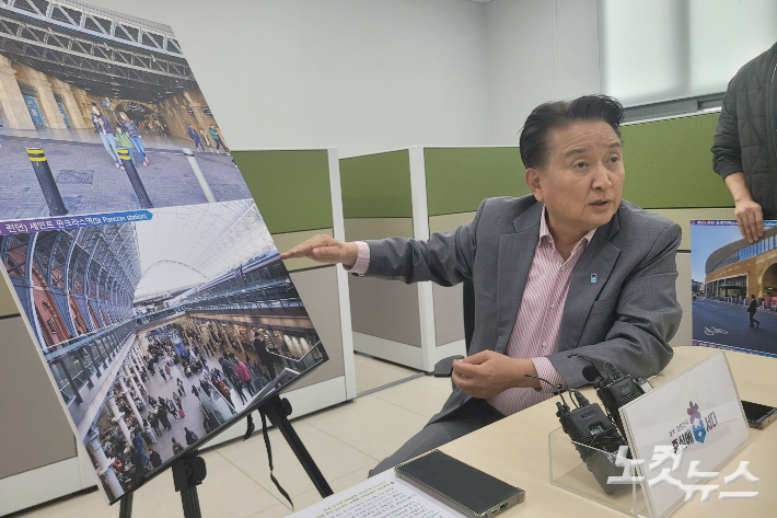 김영환 충청북도지사가 선하공간 활용 사례를 설명하고 있다. 박현호 기자