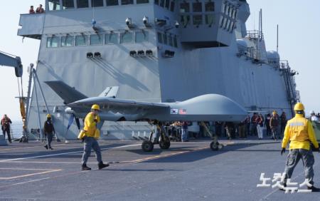 이륙 준비하는 무인기 모하비