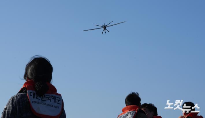 동해 상공 비행하는 무인기 모하비