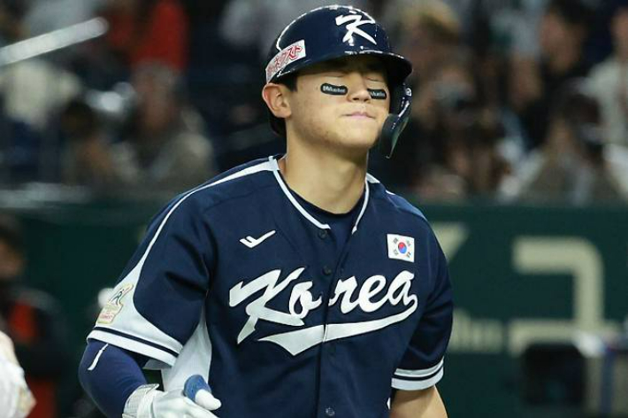 아시아프로야구챔피언십(APBC) 2023에 나선 김도영이 아쉬워 하는 모습. 연합뉴스