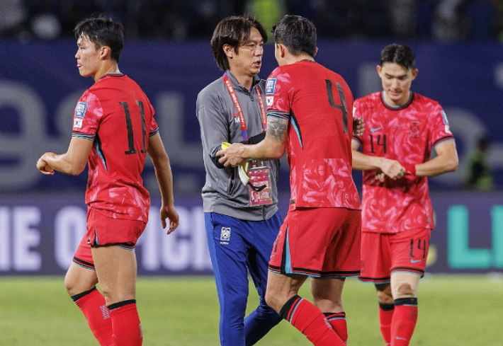 14일 오후(현지시간) 쿠웨이트 자베르 알 아흐메드 국제 경기장에서 열린 2026 북중미 월드컵 아시아지역 3차 예선 B조 5차전 한국과 쿠웨이트의 경기. 연합뉴스