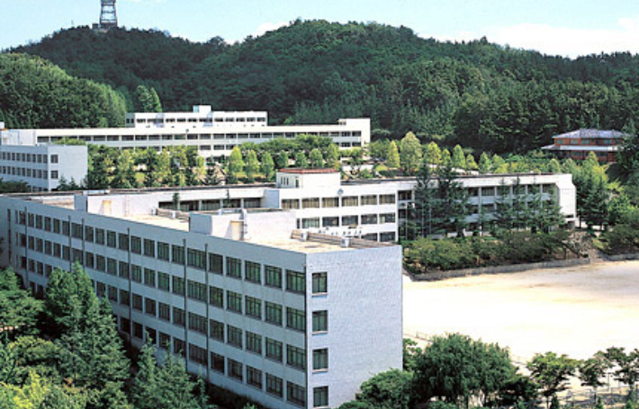 포항제철중학교. 포스코교육재단 제공