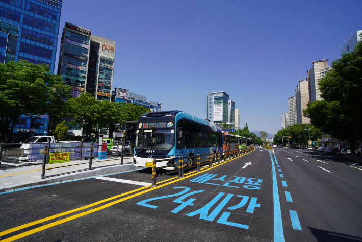 원이대로 S-BRT. 창원시 제공