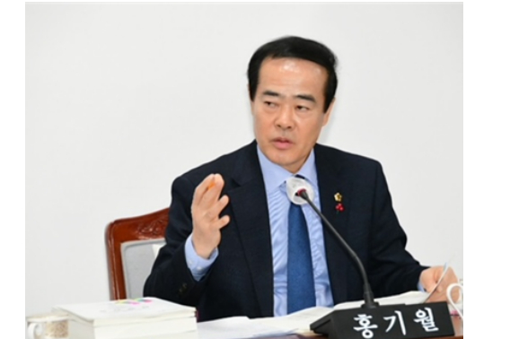 홍기월 광주시의원. 광주시의회 제공