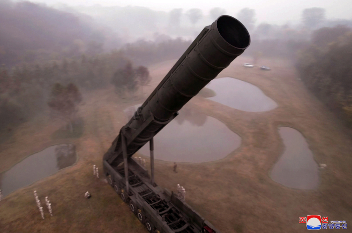 북한, 최신형 ICBM '화성포-19형'. 연합뉴스