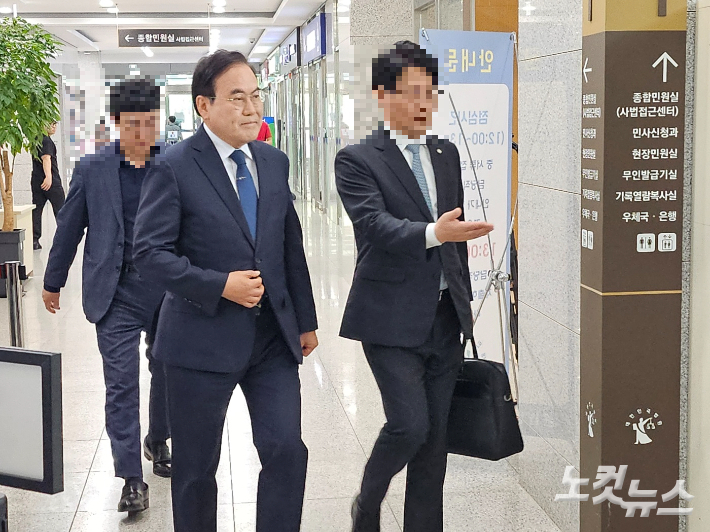 재판에 출석하는 서거석 전북교육감. 김대한 기자