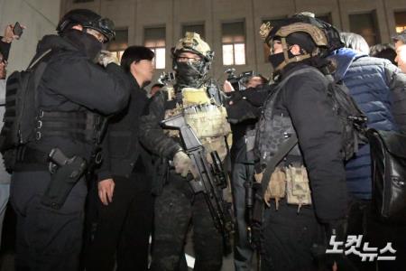 군인 국회 진입