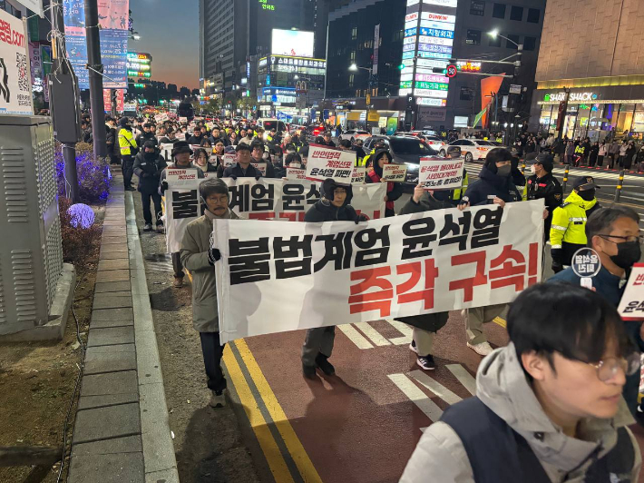 충남 천안에서 열린 집중 결의대회. 윤석열 정권 퇴진 충남운동본부 제공