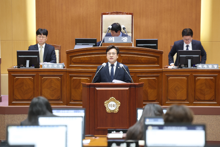 최명권 전주시의원이 6일 본회의에서 시정질문을 하고 있다. 전주시의회 제공