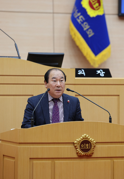 전남도의회 강정일 의원. 전라남도의회 제공 