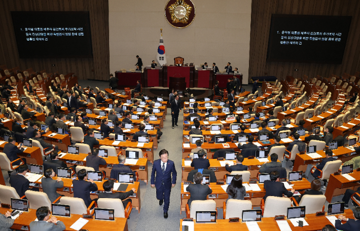 [속보]김건희 특검법 재의표결 부결…찬성 198 반대 102