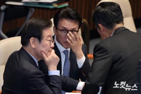 논의하는 이재명-김민석-정청래