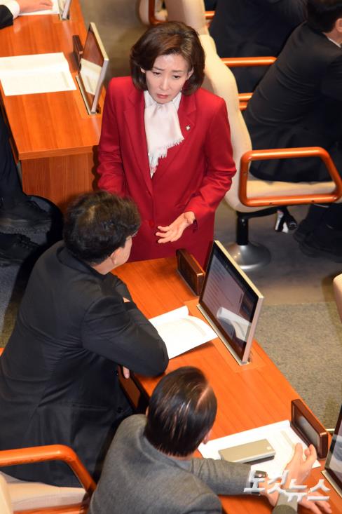 대화하는 나경원-권성동-권영세