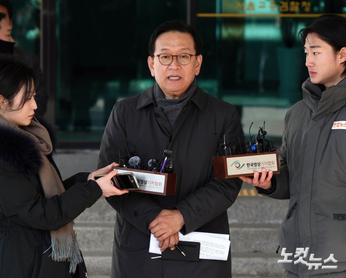 윤 대통령 변호인단 구성 참여한 석동현 변호사