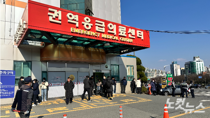 무안공항 항공기 사고 생존자 1명이 이송된 전남 목포한국병원. 김한영 기자