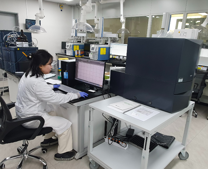 삼중수소 측정 장비. 충북보건환경연구원 제공